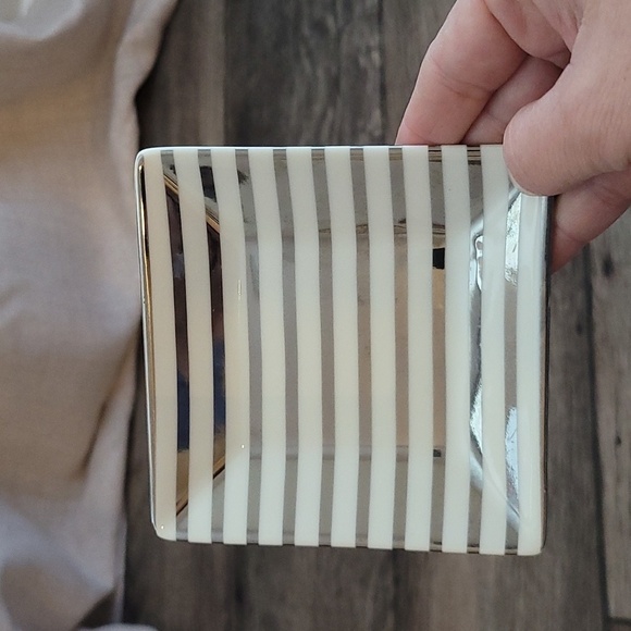 J Crew Trinket Jewelry Trays Set of Two - Picture 3 of 7